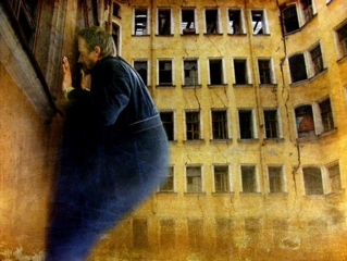 Paranoyak Kurku İçinde Yaşama Psikolojisi